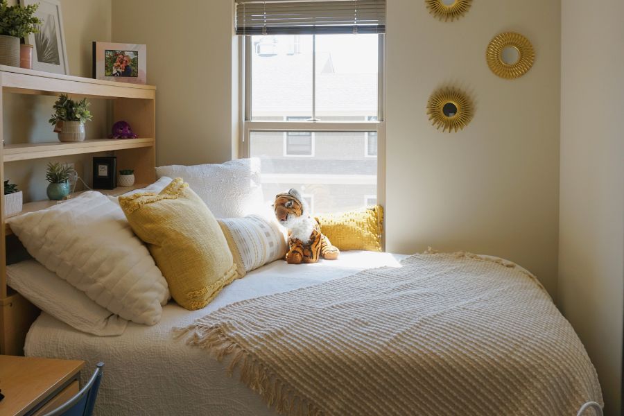 MC Bed Yellow North Tower